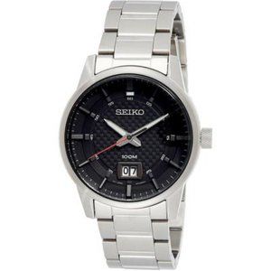 Seiko Sports Analog Quartz Hardlex Crystal
